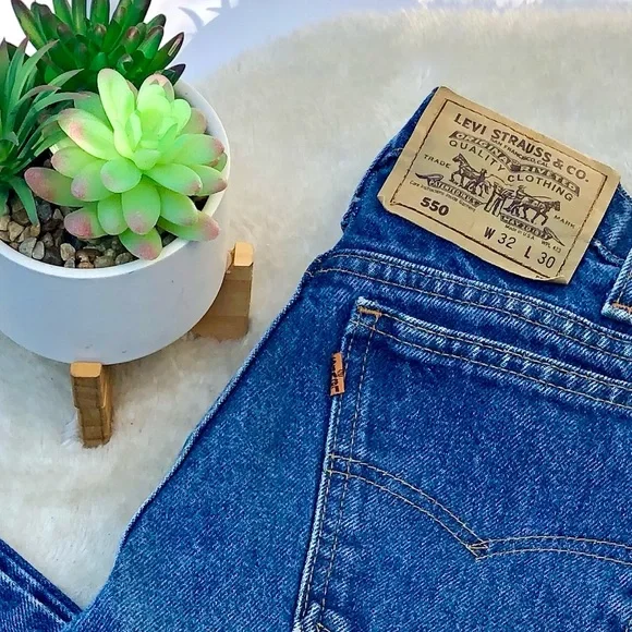 *🎉HP🎉 Vintage Levi's550 Tapered Orange Tab Size 32